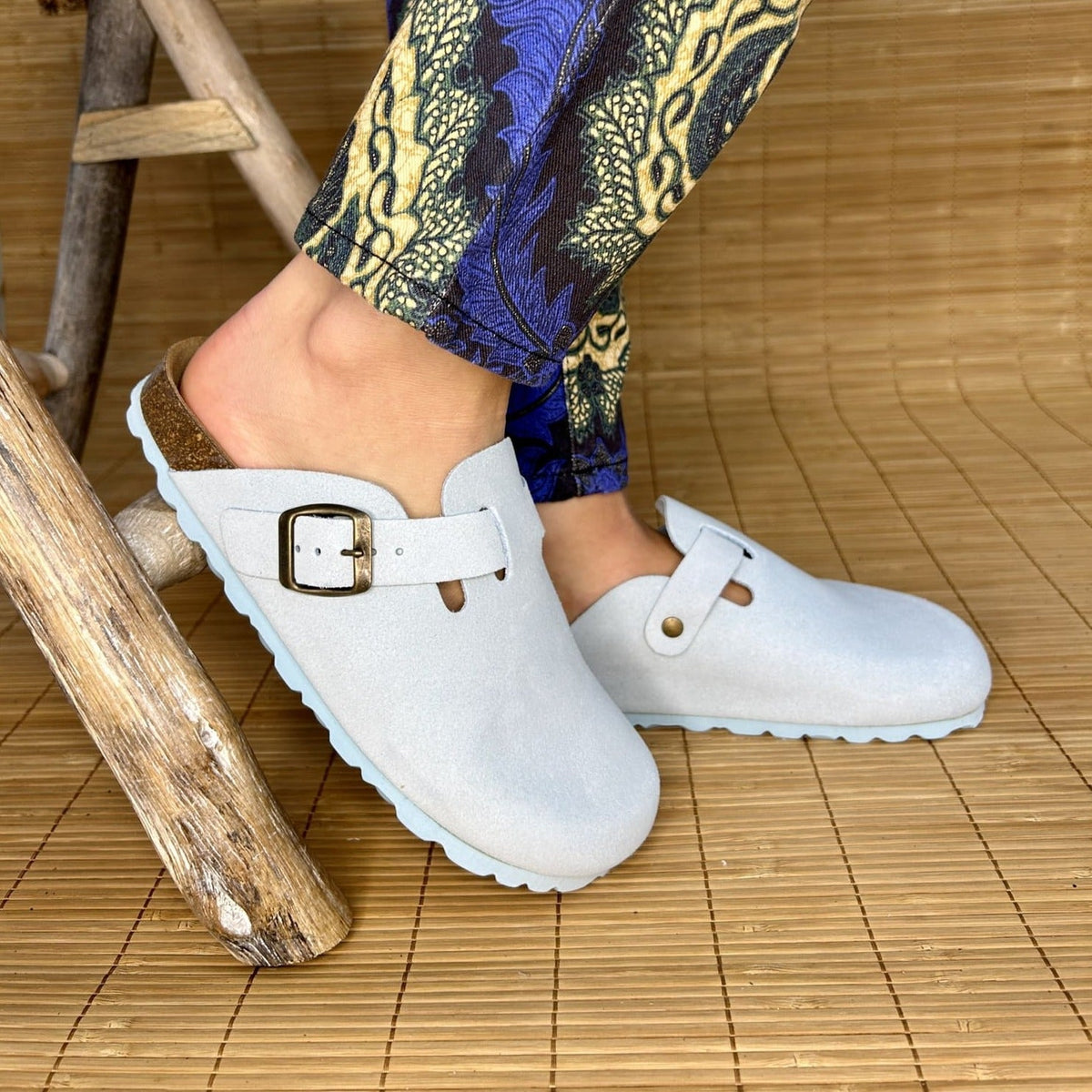 Solal - Classic Suede Clogs
