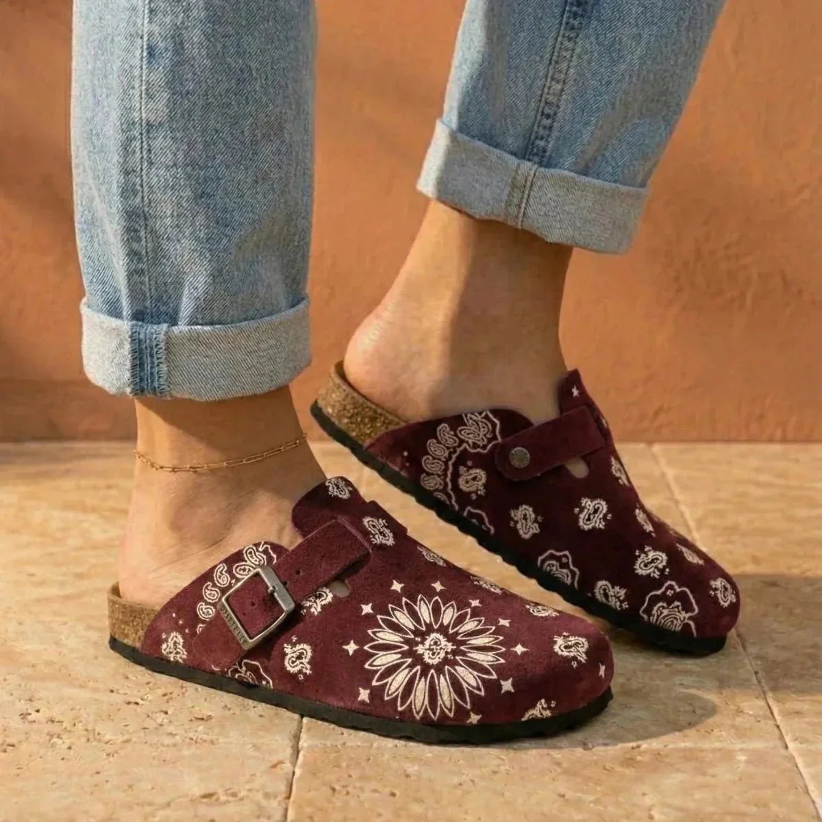Solal - Classic Suede Clogs