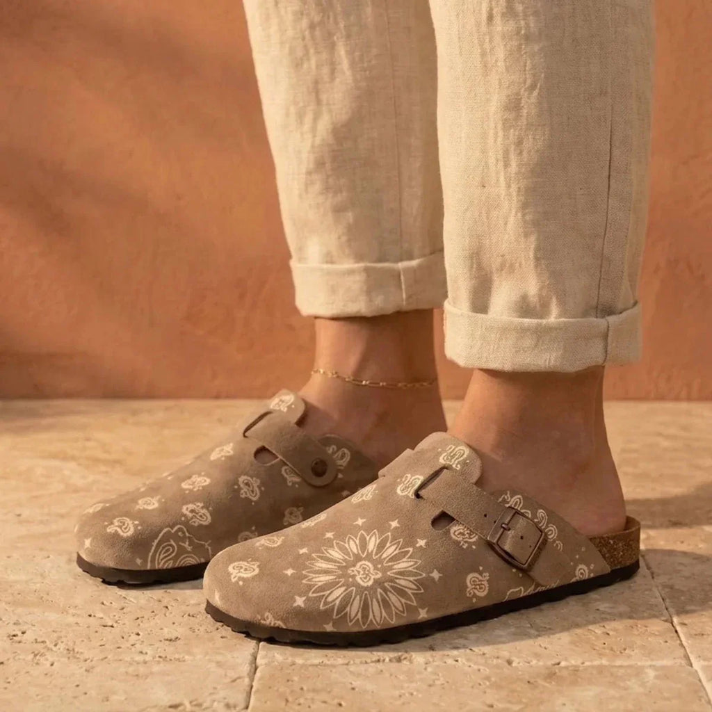 Solal - Classic Suede Clogs
