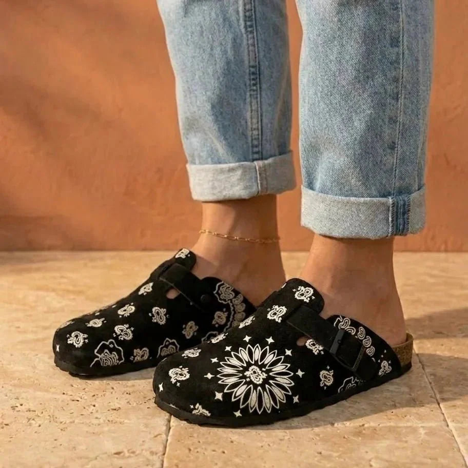 Solal - Classic Suede Clogs